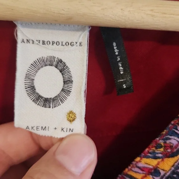 Anthropologie Akemi + Kin Flowy Top Small - Picture 3 of 6